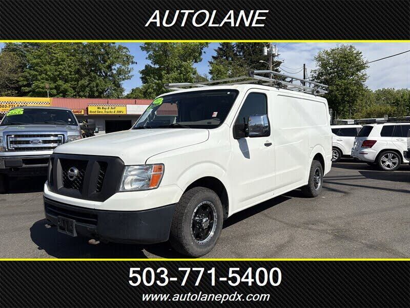 2015 NISSAN NV