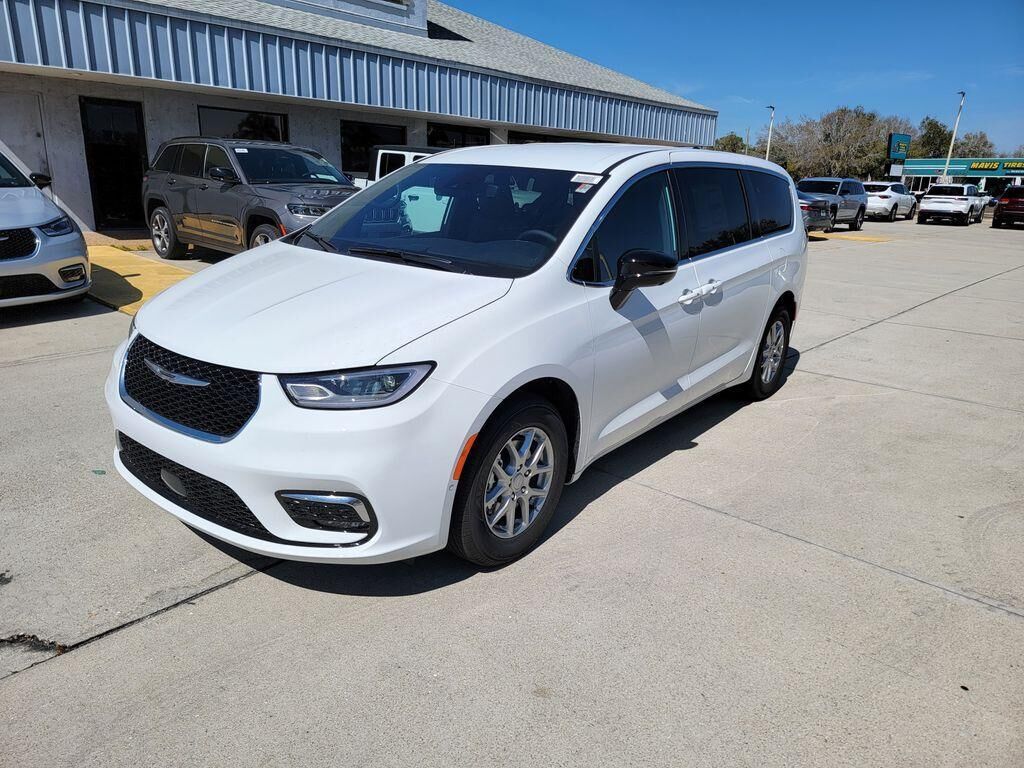 2026 CHRYSLER Pacifica