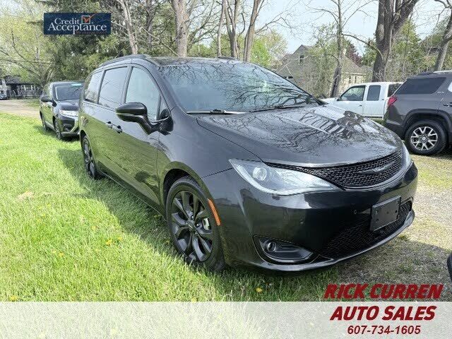 2019 CHRYSLER Pacifica