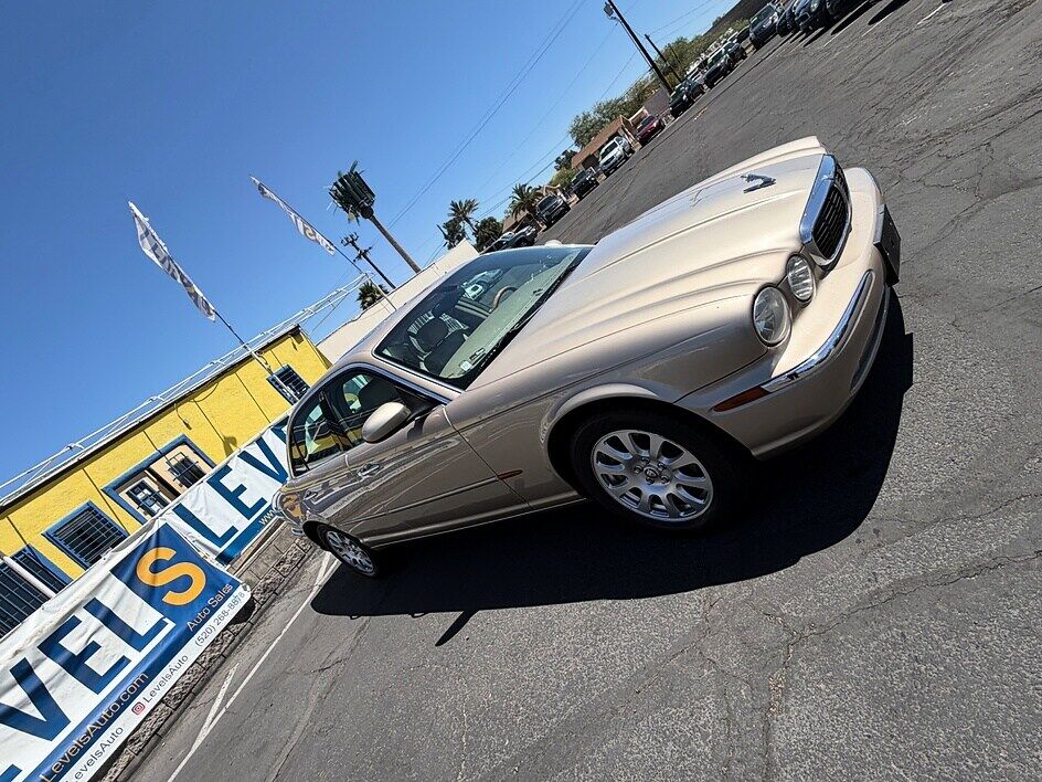 2004 JAGUAR XJ