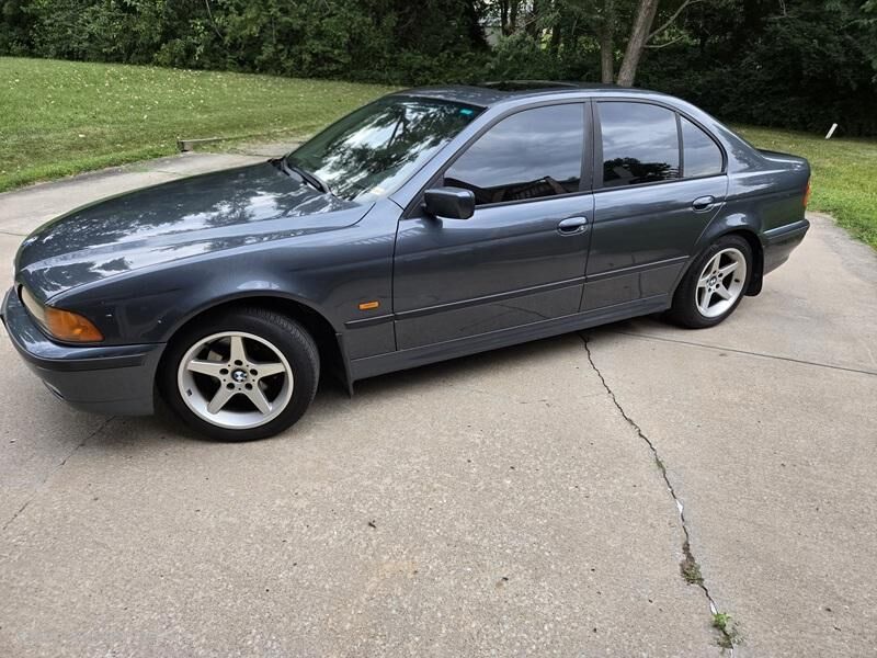 BMW 528i