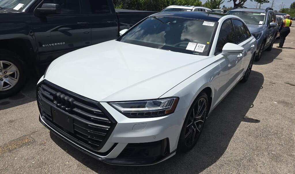 2021 AUDI A8