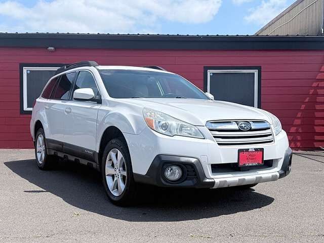 2014 SUBARU Outback