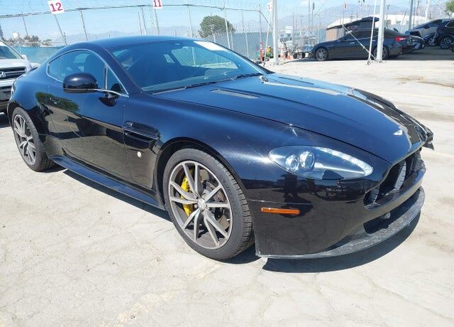 Aston Martin V8 Vantage