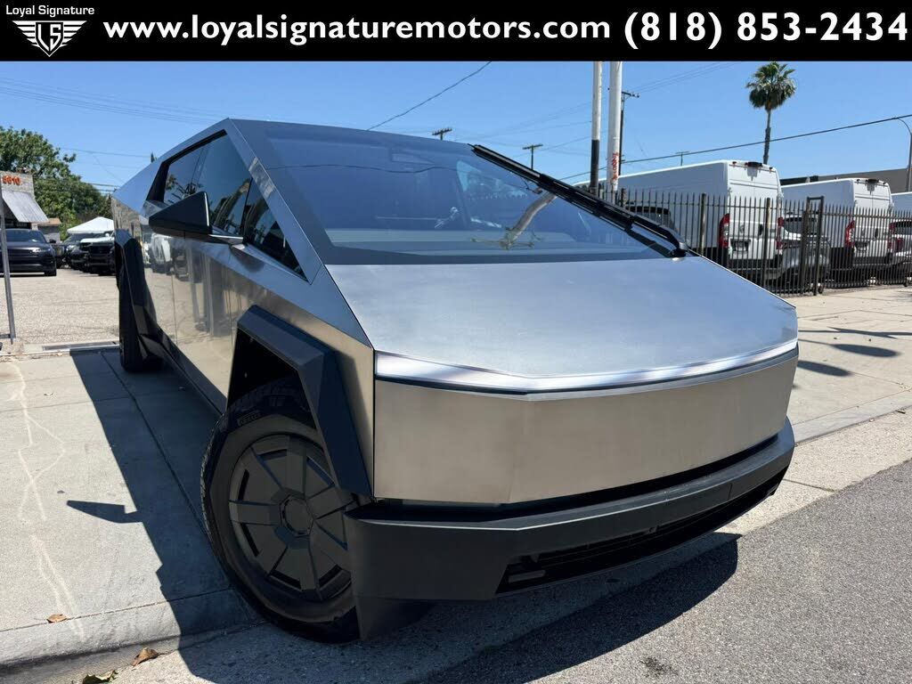 2024 Tesla Cybertruck