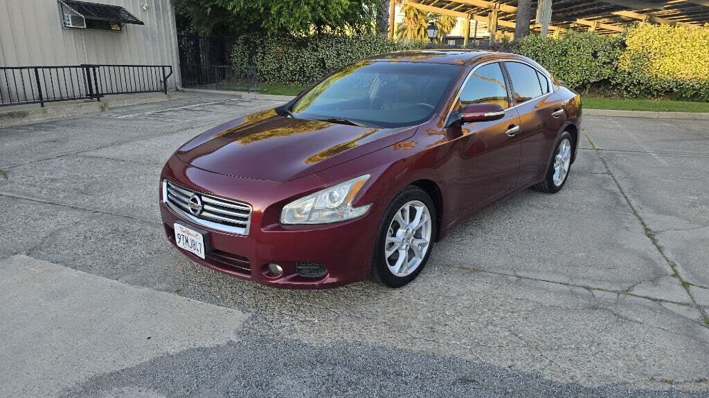 2013 NISSAN Maxima