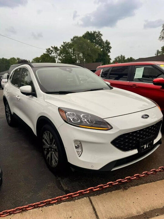 2021 FORD Escape