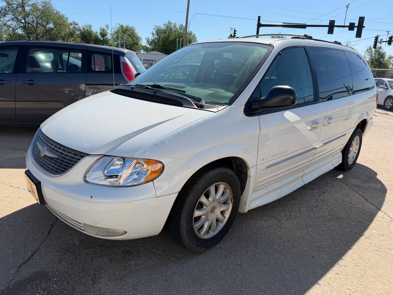 2003 CHRYSLER Town and Country