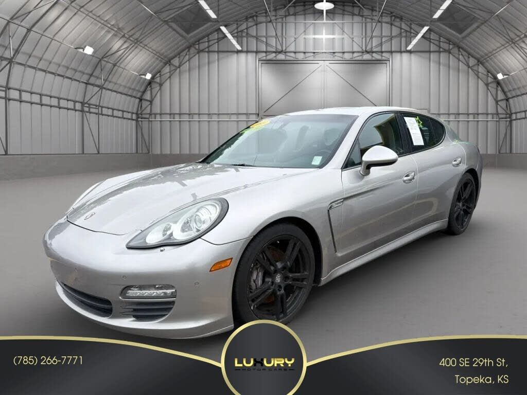 2012 PORSCHE Panamera