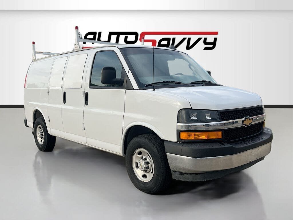 2025 CHEVROLET Express