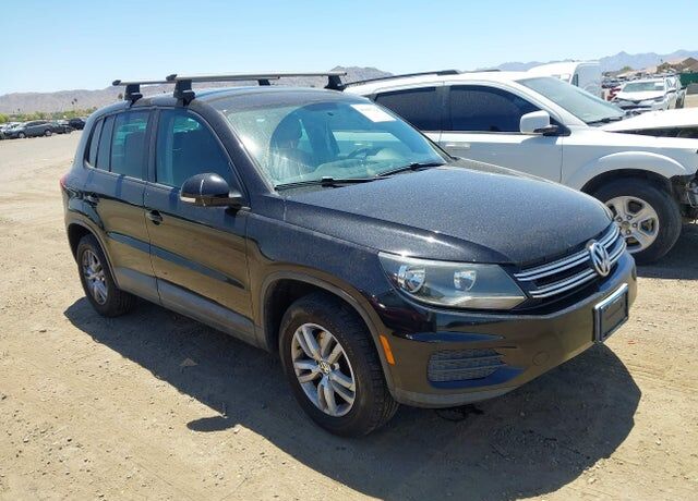 2012 VOLKSWAGEN Tiguan