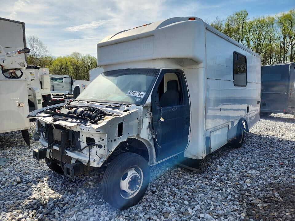 2016 FORD E-450
