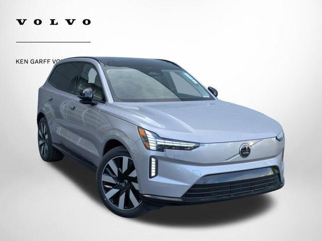 2026 VOLVO EX90