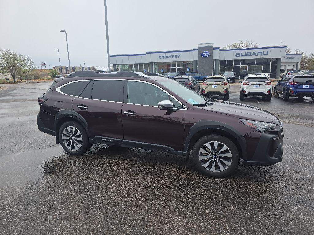 2023 SUBARU Outback