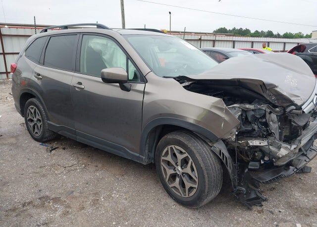 2019 SUBARU Forester
