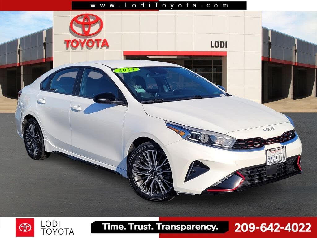 2024 KIA Forte