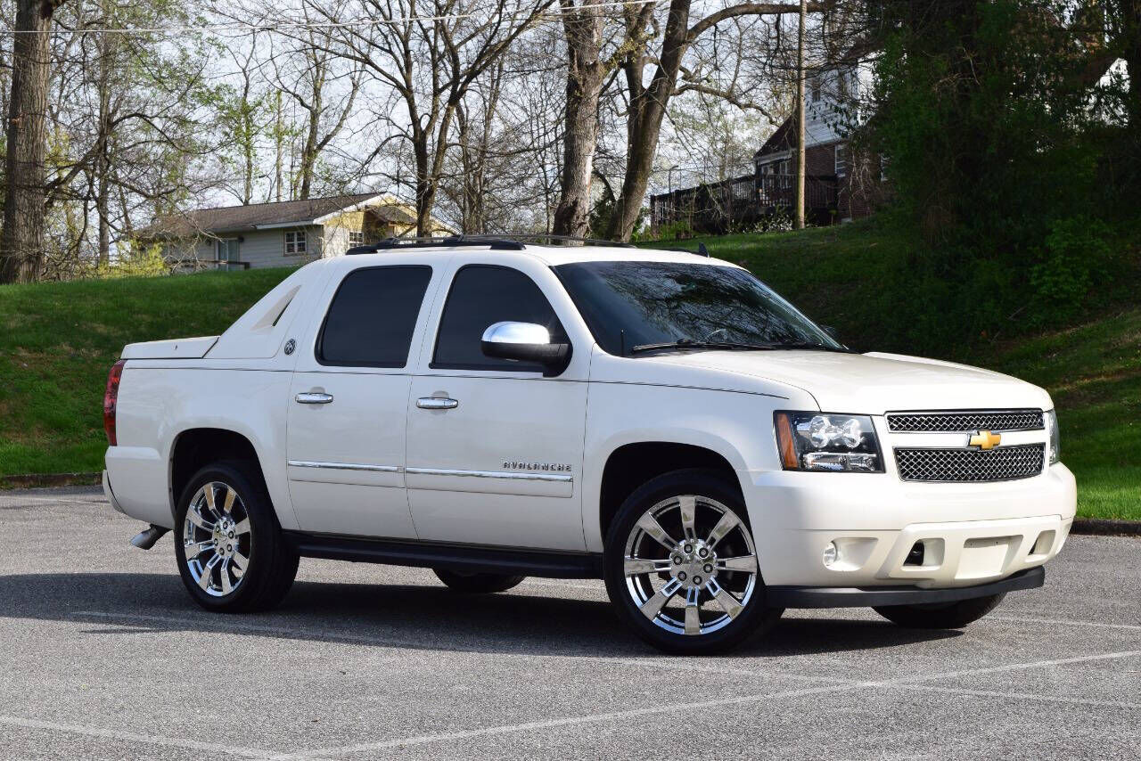 2013 CHEVROLET Avalanche