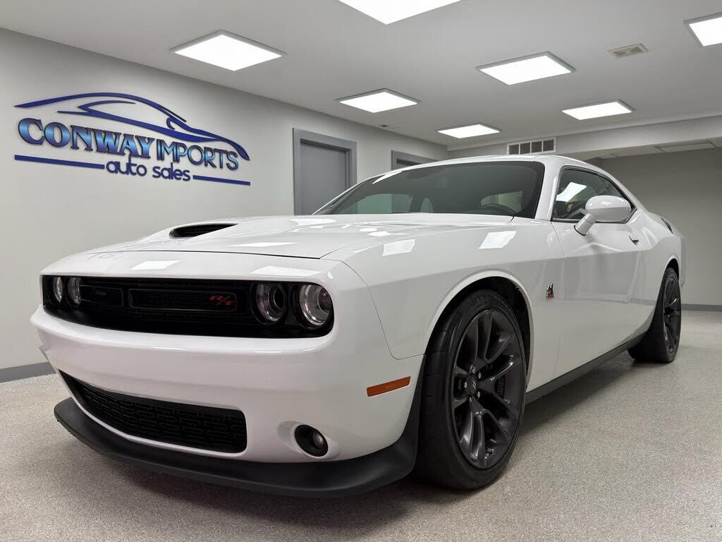 2021 DODGE Challenger