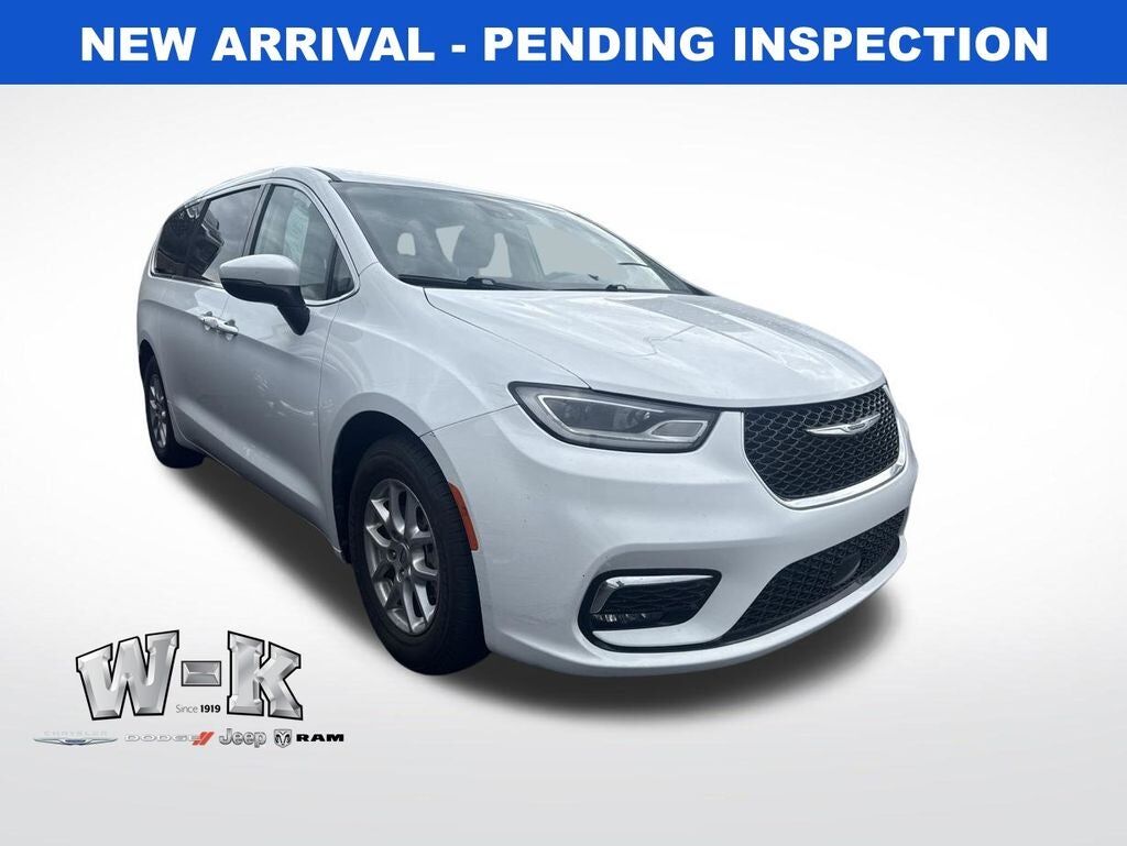 2023 CHRYSLER Pacifica