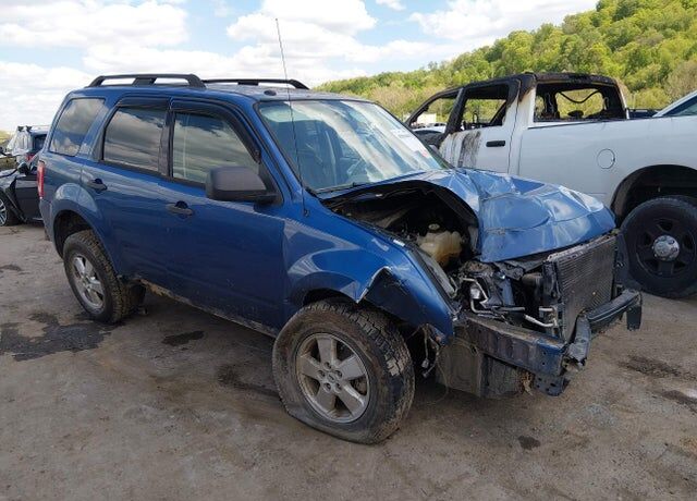 2009 FORD Escape