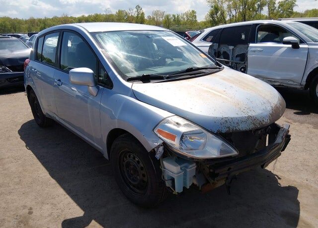 2010 NISSAN Versa
