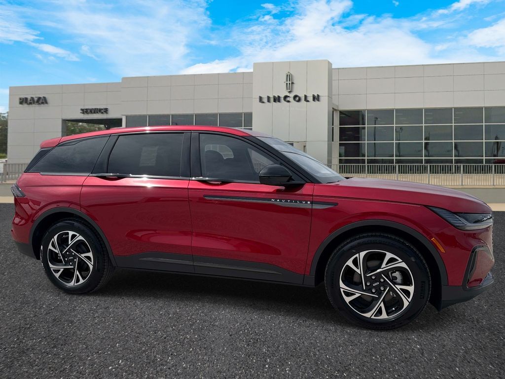 2026 LINCOLN Nautilus