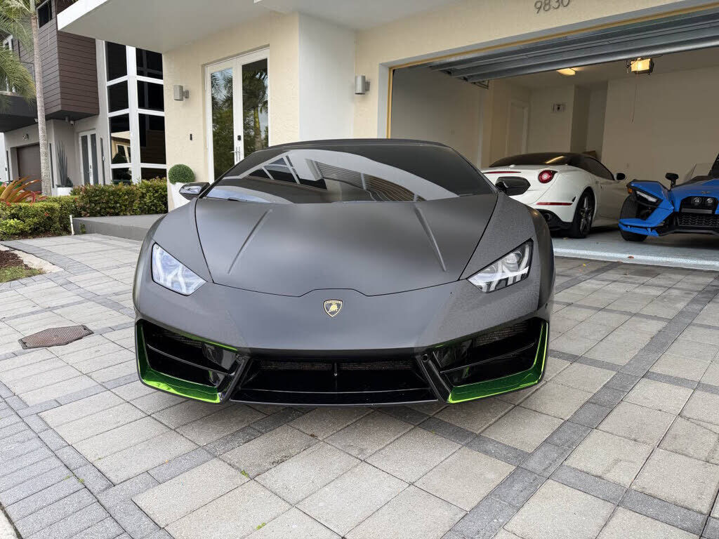 2017 LAMBORGHINI Huracan