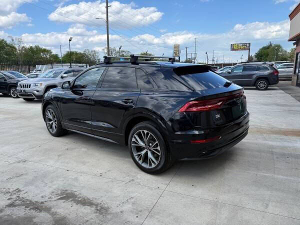 2021 Audi Q8