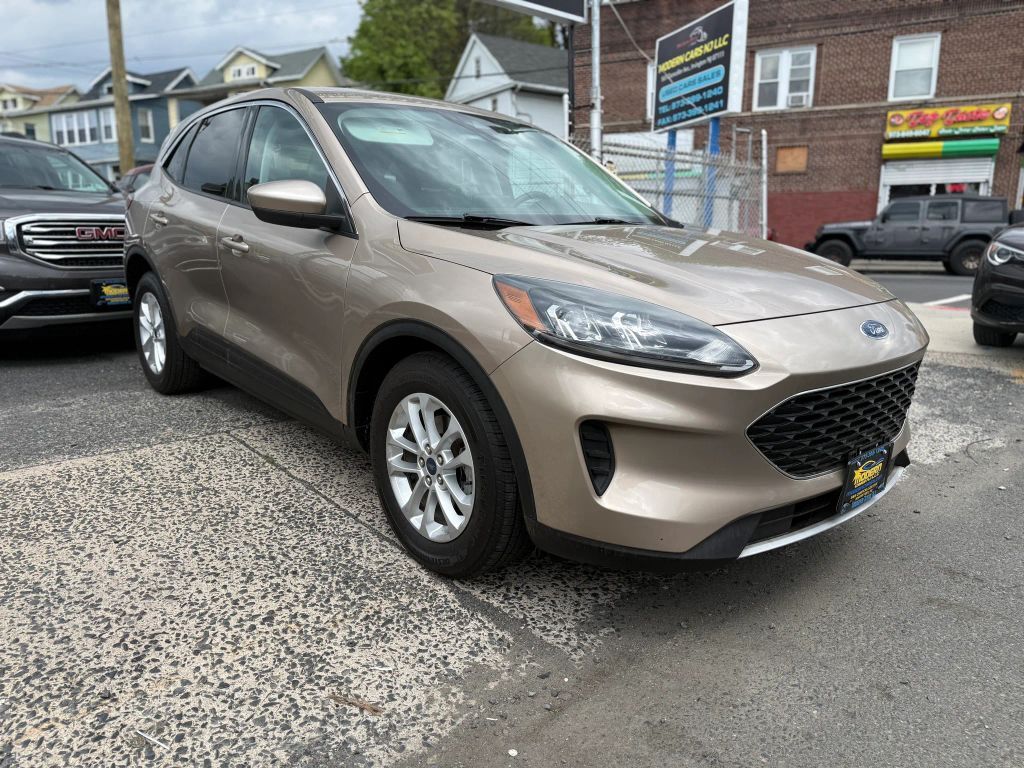2021 FORD Escape