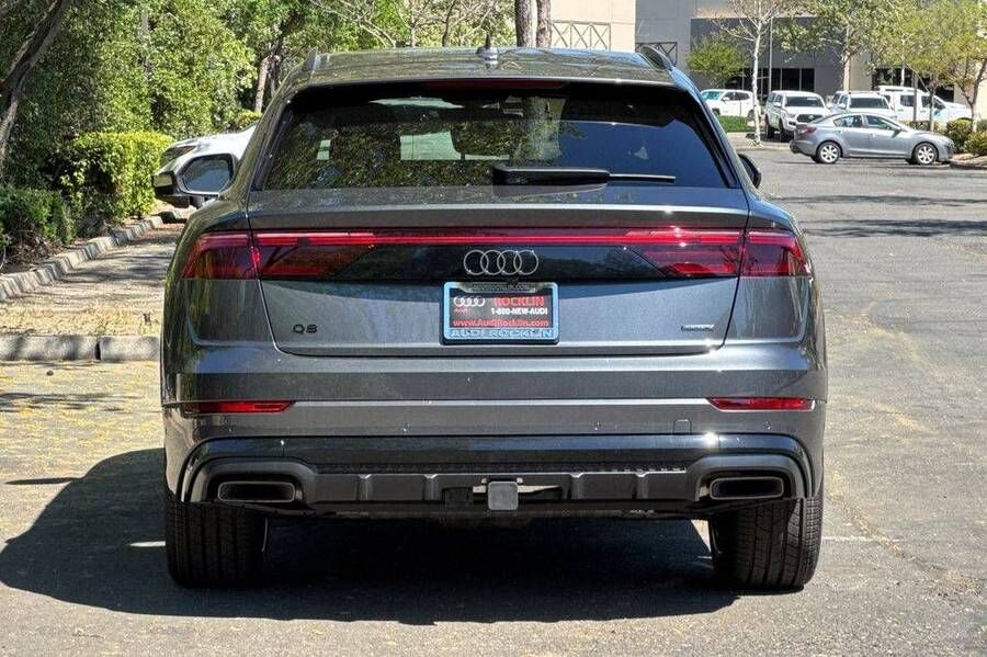 2026 Audi Q8