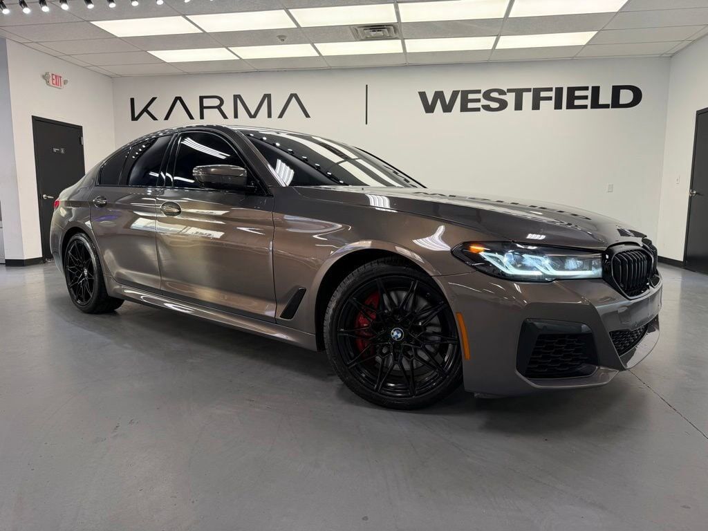 2023 BMW M5