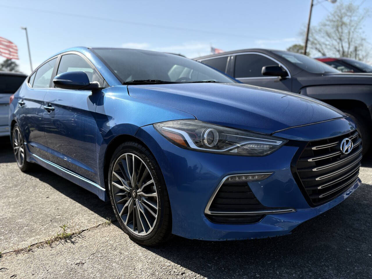 2017 HYUNDAI Elantra