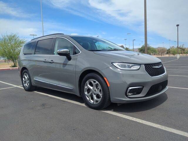 2023 CHRYSLER Pacifica