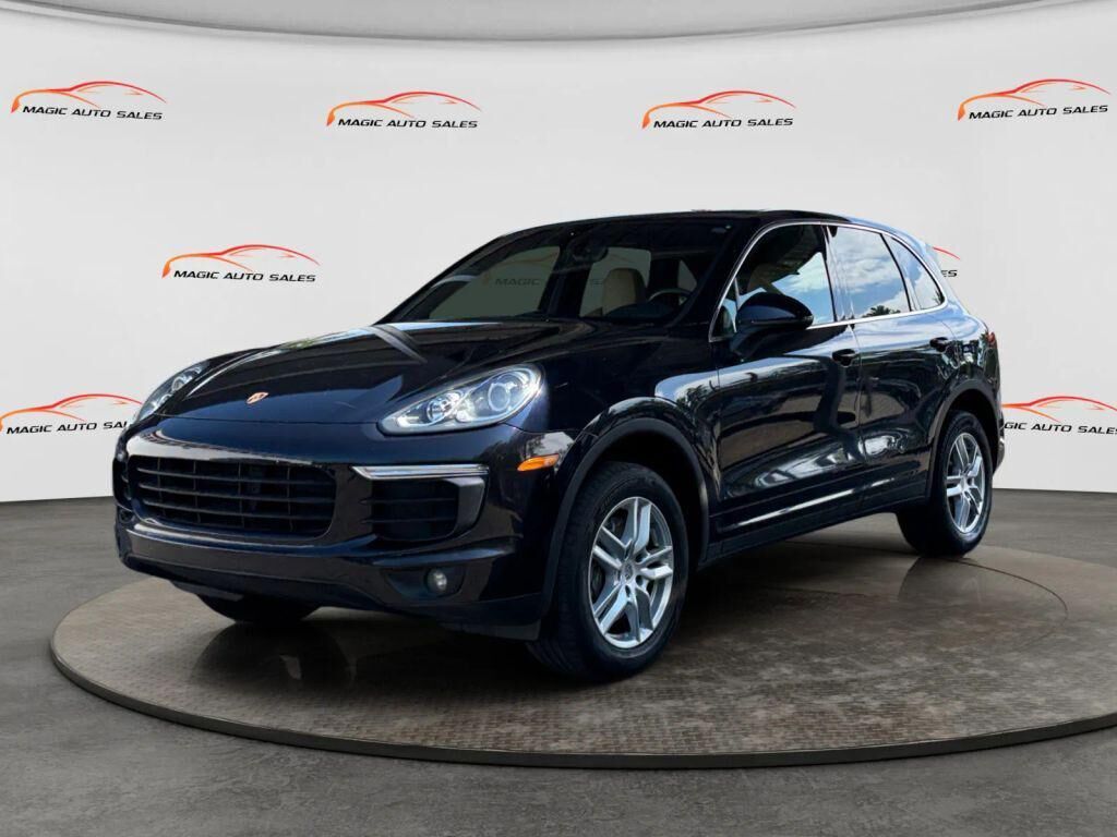 2017 PORSCHE Cayenne