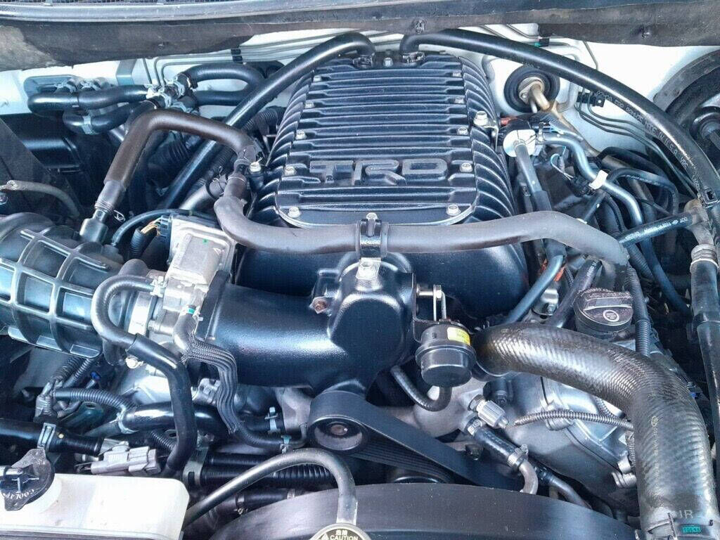 2010 TOYOTA Sequoia