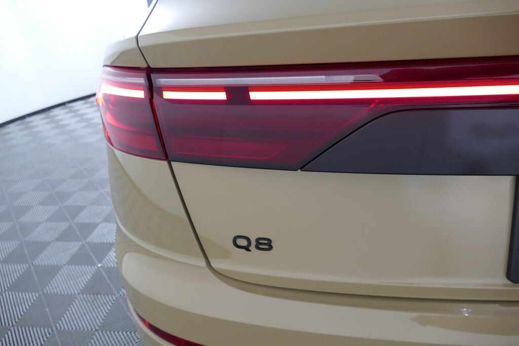 2024 Audi Q8