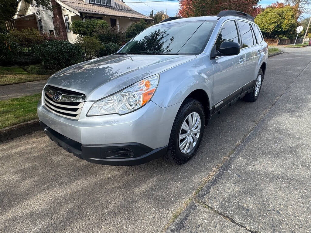 2012 SUBARU Outback