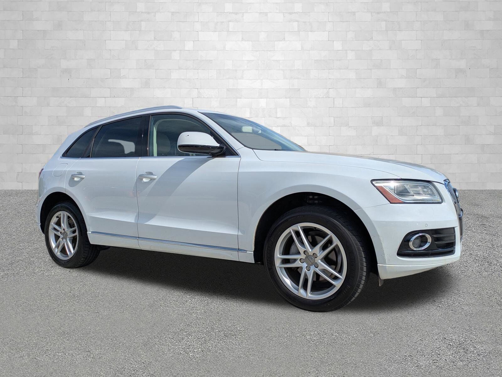 2017 AUDI Q5
