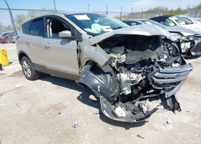 2017 FORD Escape