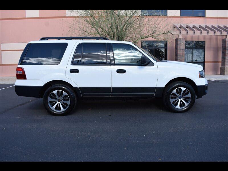 2017 FORD Expedition