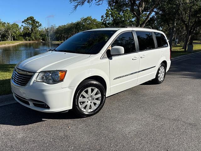 2016 CHRYSLER Town and Country