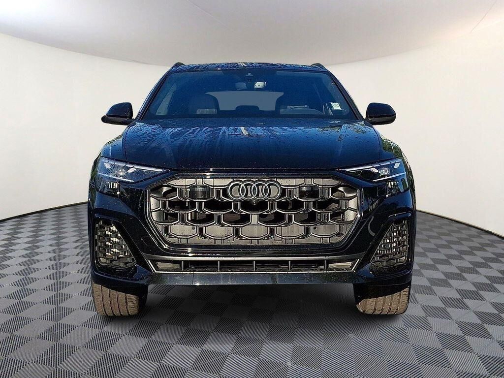 2026 Audi Q8
