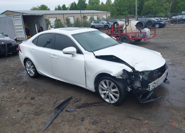 2016 LEXUS IS
