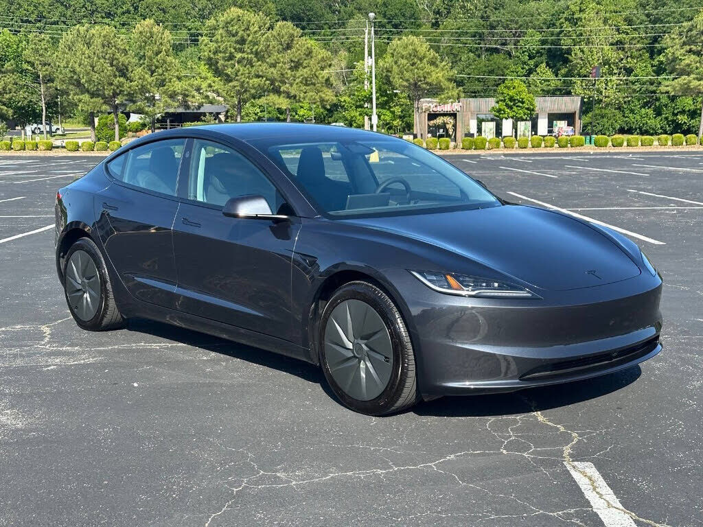 2026 TESLA Model 3