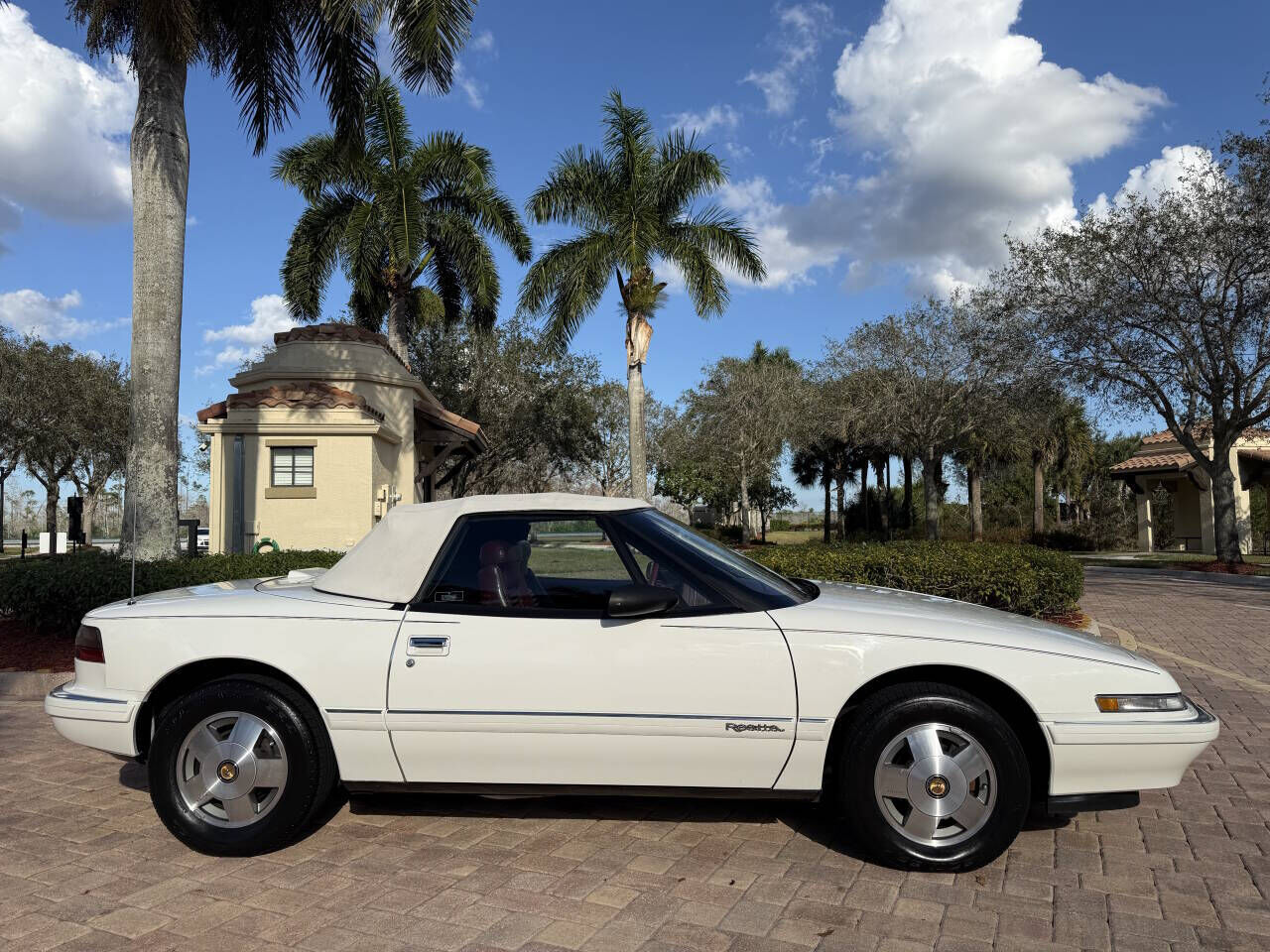 1990 BUICK Reatta