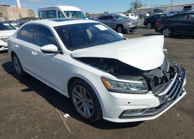 2018 VOLKSWAGEN Passat