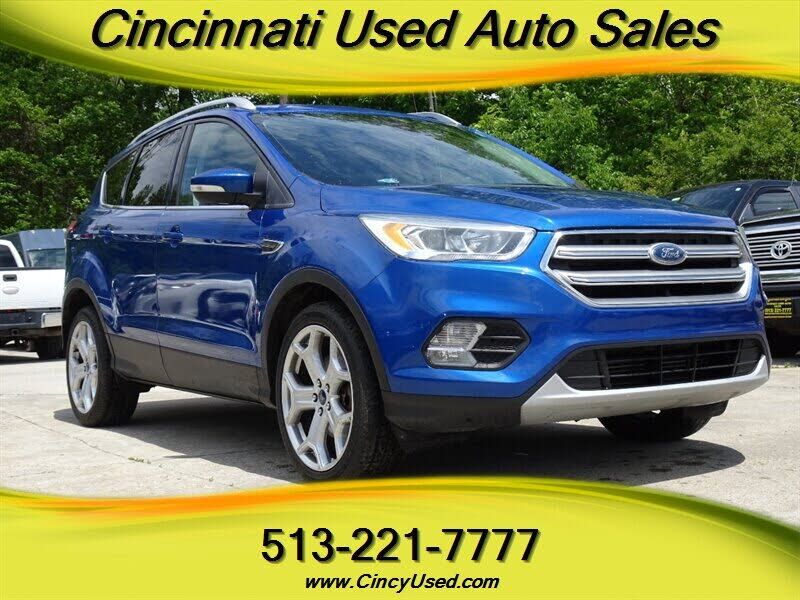 2017 FORD Escape