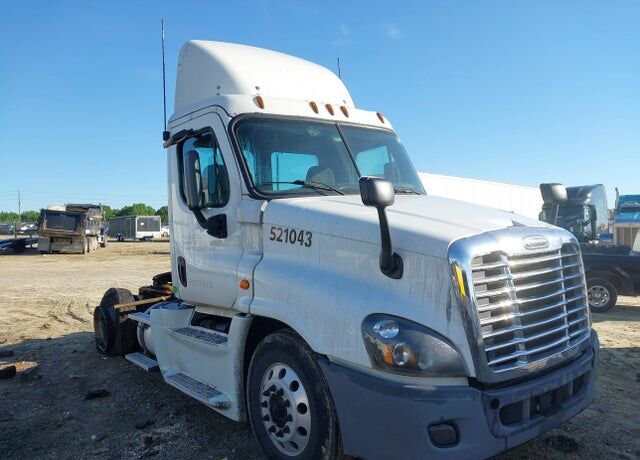 2016 FREIGHTLINER Cascadia