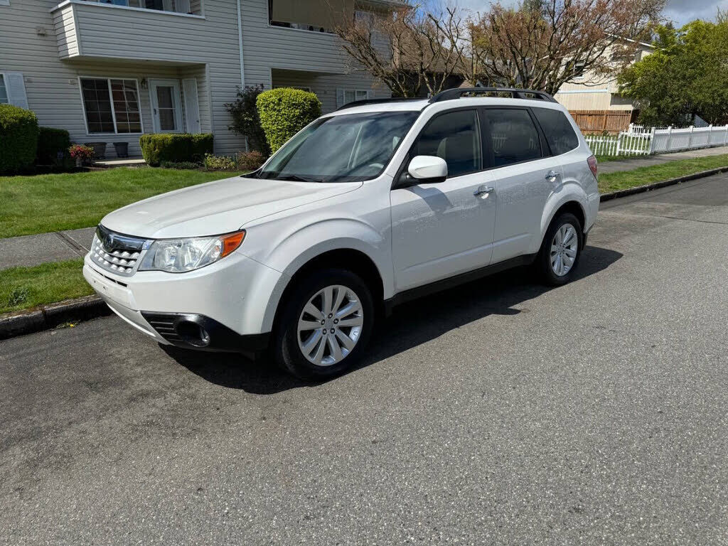 2013 SUBARU Forester