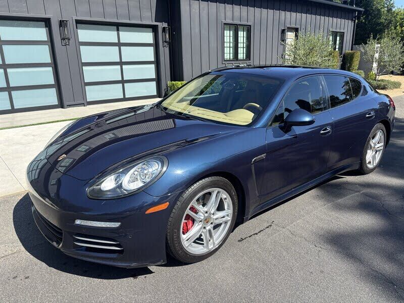2014 Porsche Panamera
